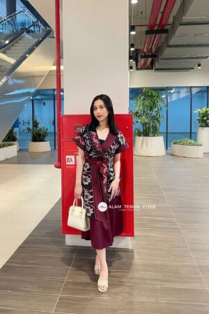 kevia-dress-maroon-blossom