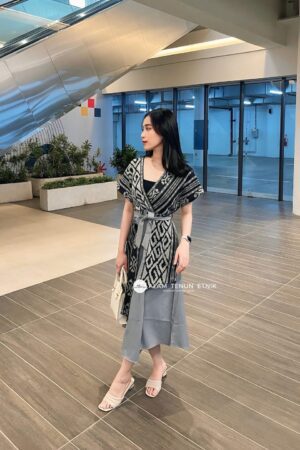 kevia-dress-onyx-grey