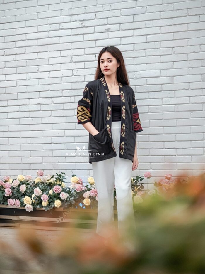Kimono Obsidian Gold