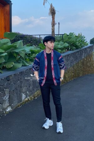 kimono-navy-garnet