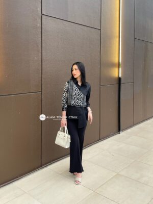 Kirana Shirt Black Heritage