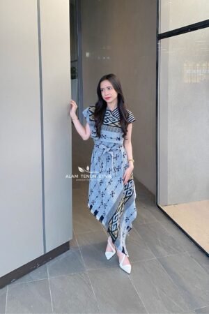 emira-dress-misty-grey