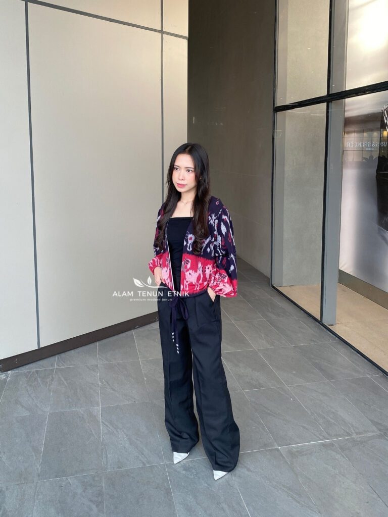 Layla Outer Midnight Sumba