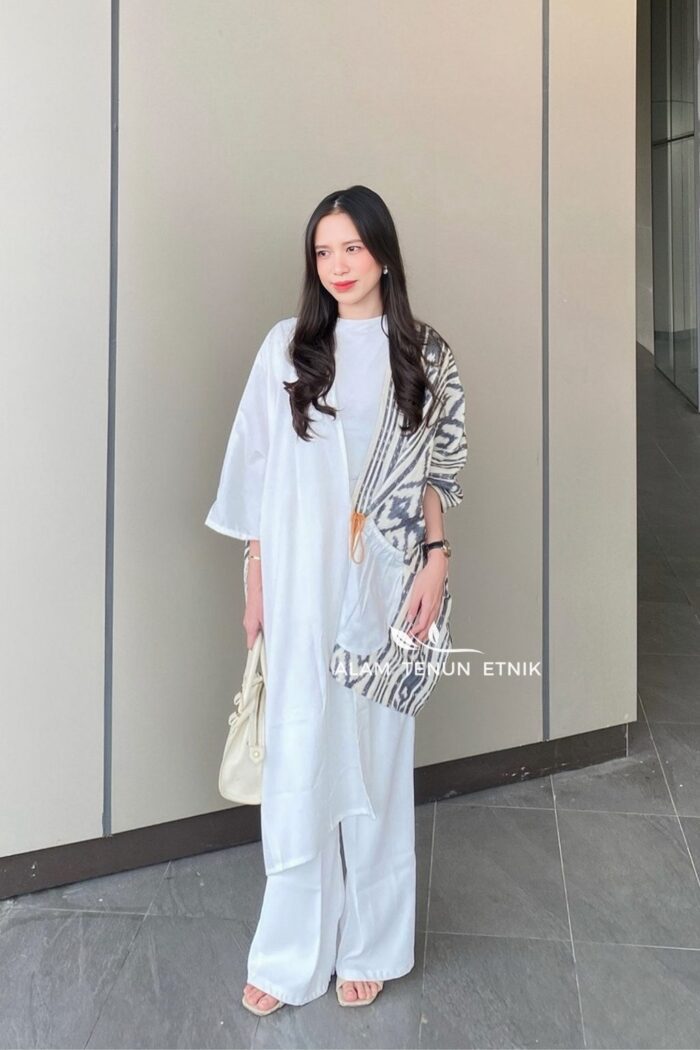 Olivia Outer Ivory Grey