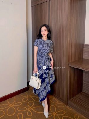 Emira Dress Navy Blue