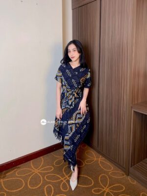 Emira Dress Brown Spiral