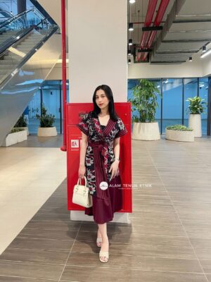 Kevia Dress Maroon Flower