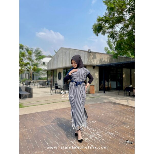 Deana Dress Navy Lurik - Image 6