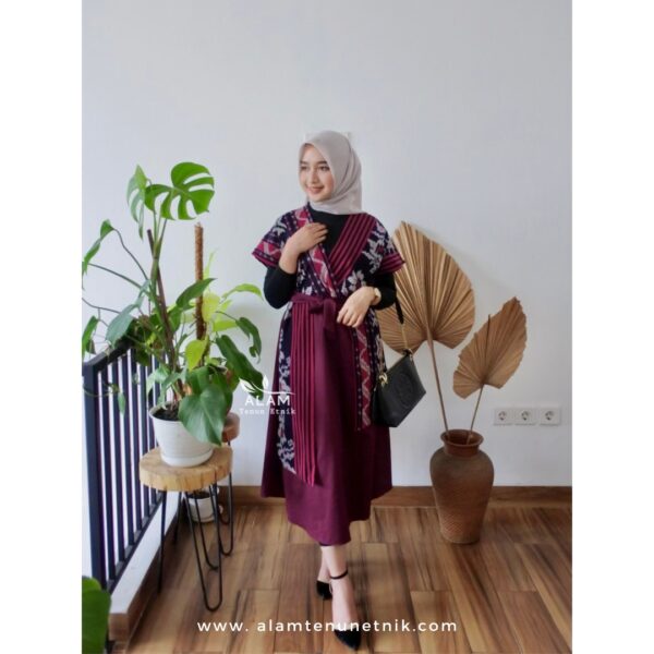 Kevia Dress Maroon Flower - Image 7