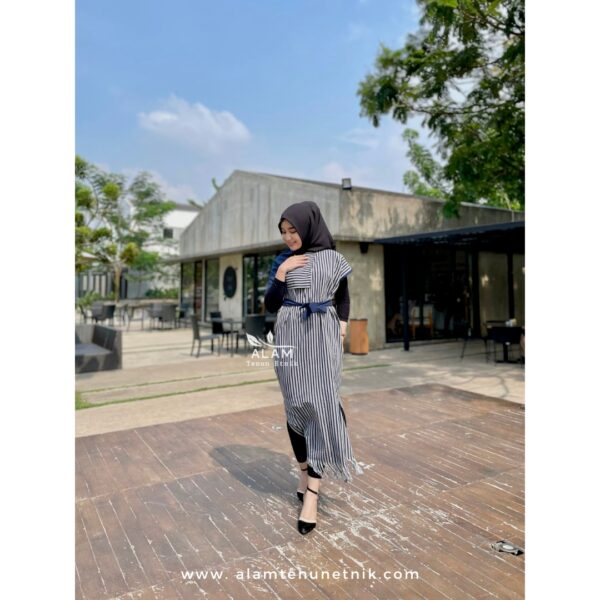 Deana Dress Navy Lurik - Image 5