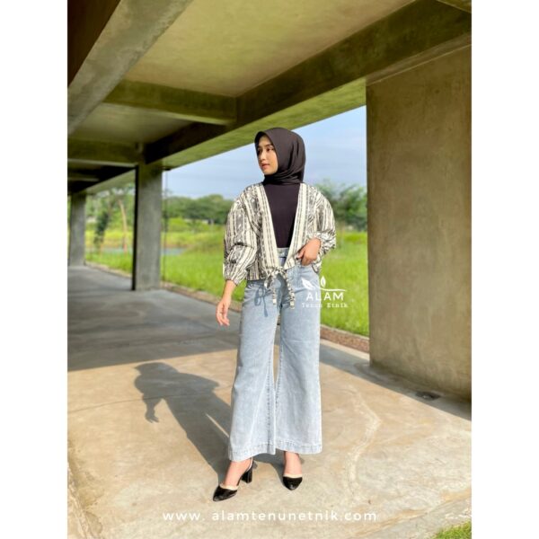 Layla Outer White Grey - Image 4