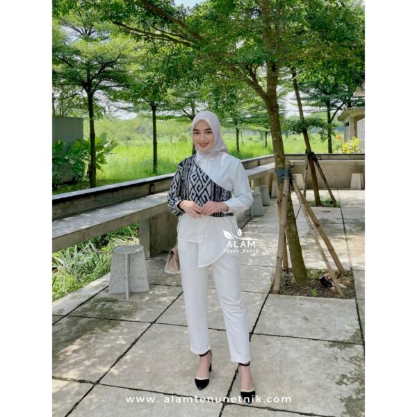 Kirana White Shirt - White on Black Bamboo