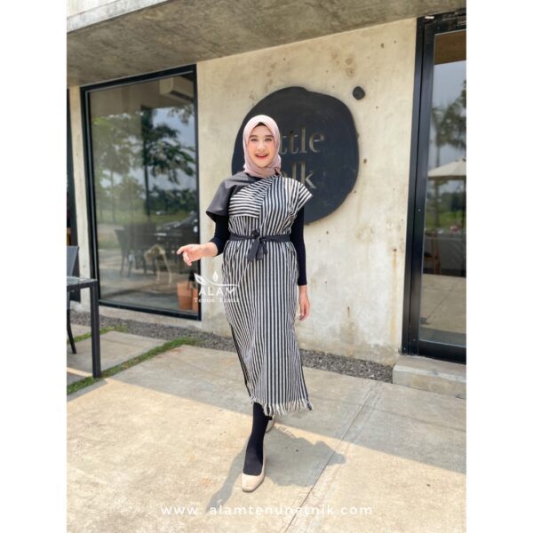 Deana Dress Grey