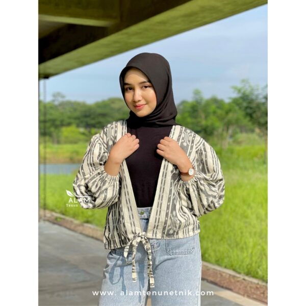 Layla Outer White Grey - Image 2