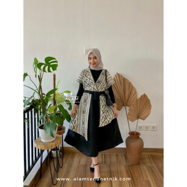 Kevia Dress White Grey - Image 4