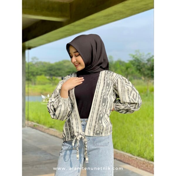 Layla Outer White Grey - Image 8