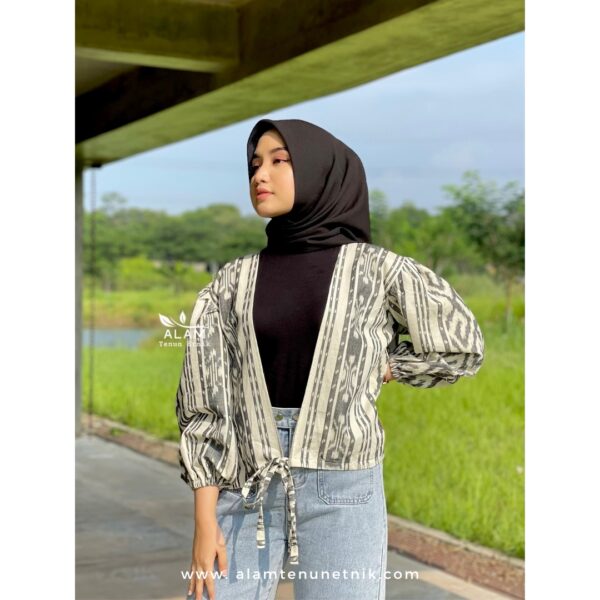 Layla Outer White Grey - Image 7