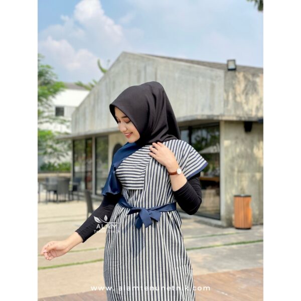 Deana Dress Navy Lurik - Image 2