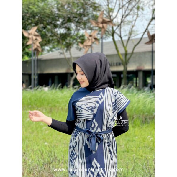 Deana Dress Navy - Image 6