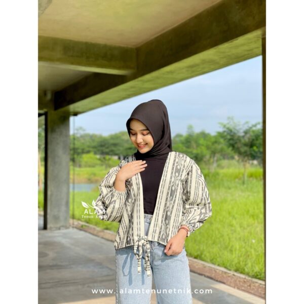 Layla Outer White Grey - Image 6