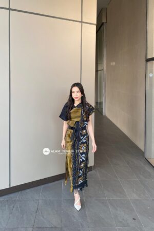 deana-dress-brown-flower