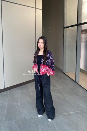 layla-outer-midnight-sumba